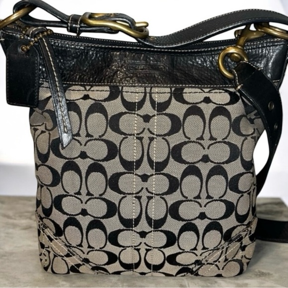 Coach Shoulder Bag - Picture 10 of 11